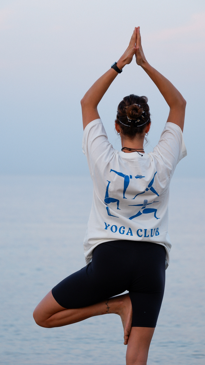 Koszulka 'Yoga Club' UNISEX zdjęcie 1